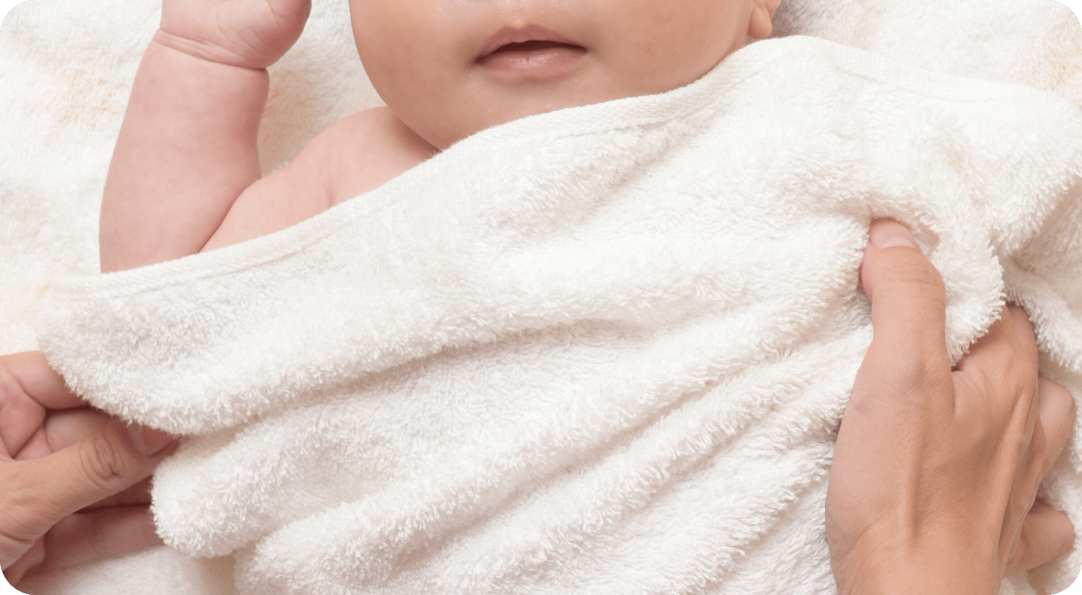 Skin care is not only about washing and cleansing and moisturizing, but also choosing detergent for washing towels and clothes that come into direct contact with your baby's skin.